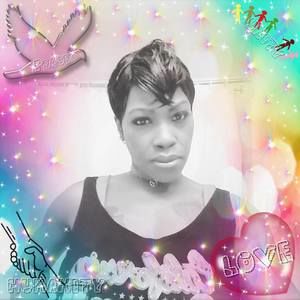 Meet your Posher, Juanashe